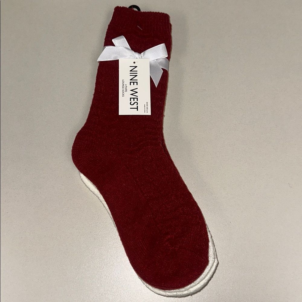 Nine West Ladies 2 Pk Herringbone Knit Soft Boot Socks Ivory Burgundy